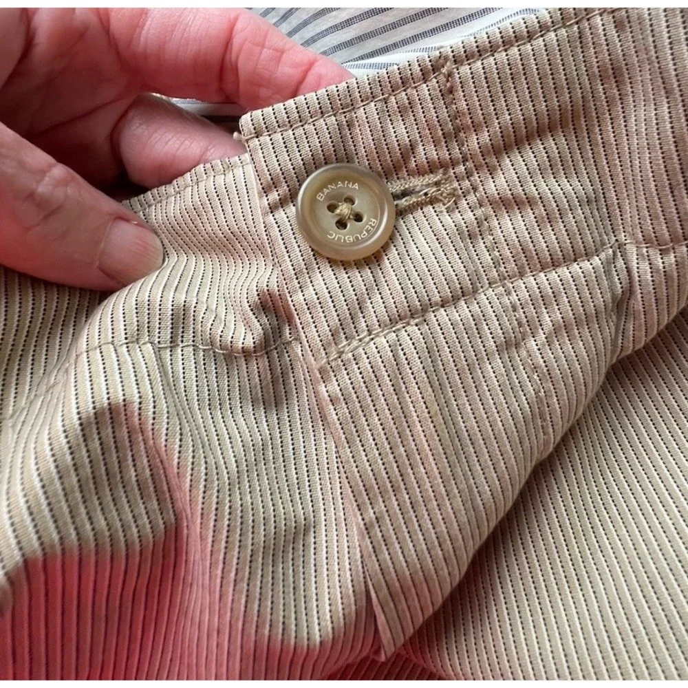 Banana Republic 100% Cotton Beige Pinstriped 100% Cotton Pants Size 34/30